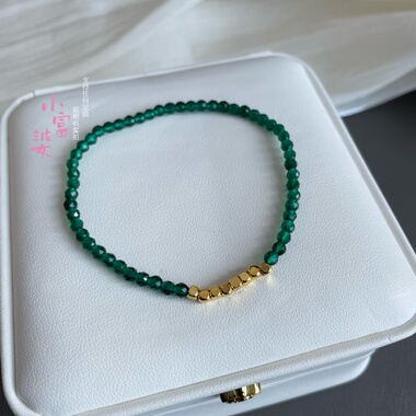 超闪本命年红色简约时尚闪亮红色尖晶小方块弹力百搭手链轻奢ins