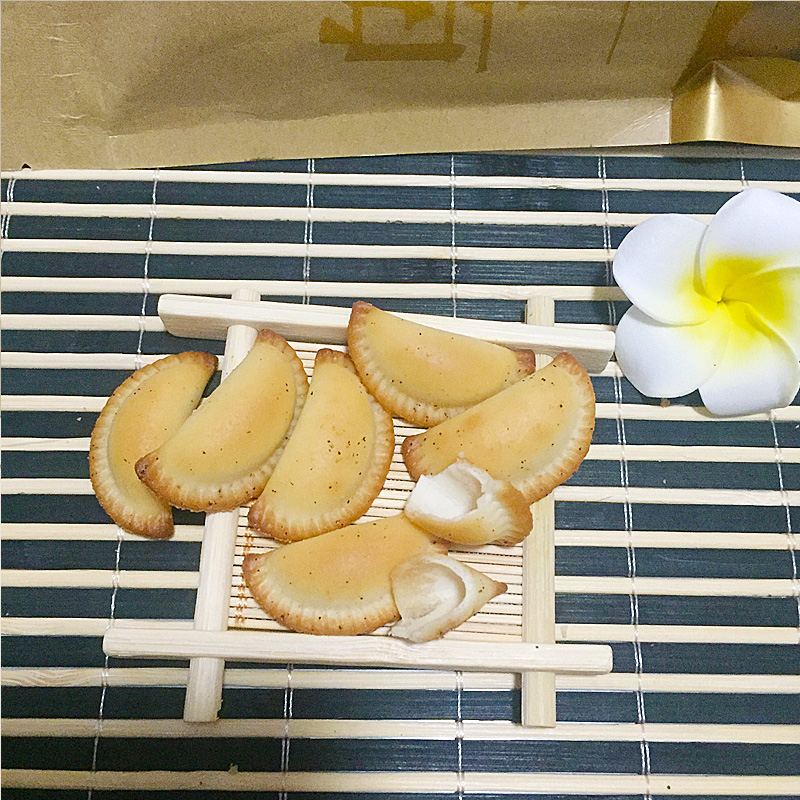 乌镇杭州特产老街坊饺子饼干薄脆海苔味芝麻味零食 2袋包邮155g - 图1