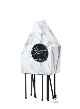 北欧长窗房树脂金属客厅装饰品