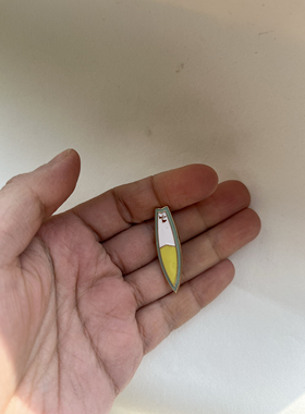 可爱翻船浅色胸针领夹