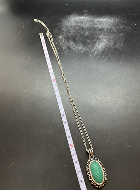 简约橄榄石绿色复古烤银短款项链吊坠宫廷vintage