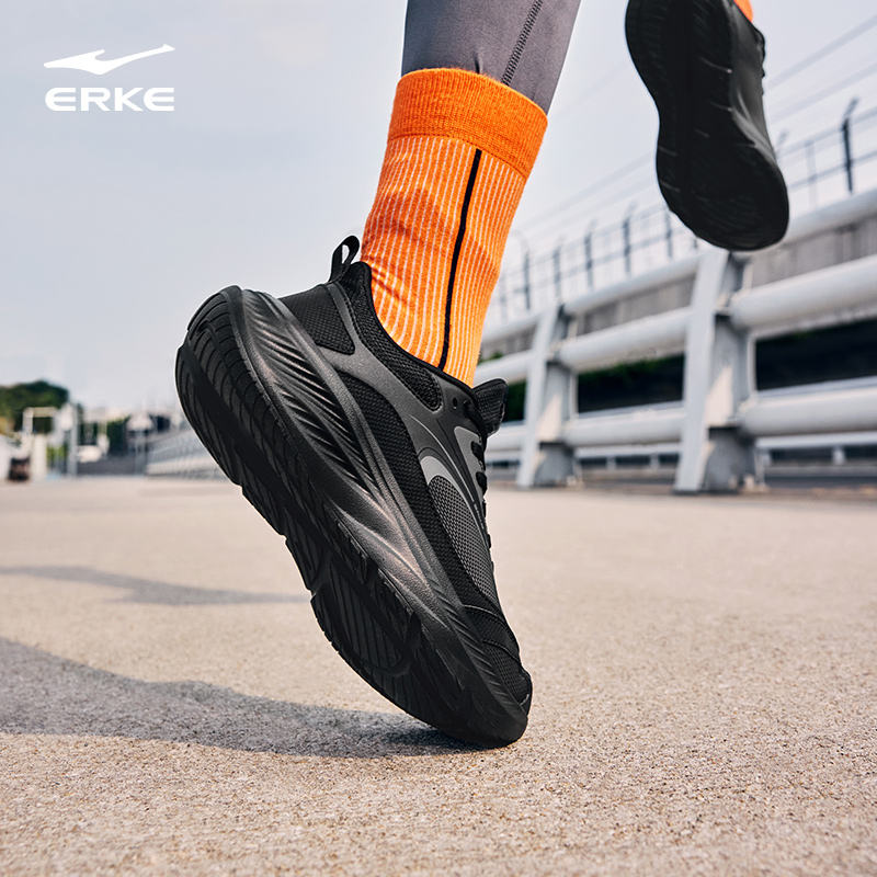 鸣鸥鸿星尔克男鞋运动鞋夏季新款轻便软底减震跑鞋黑色跑步鞋子男