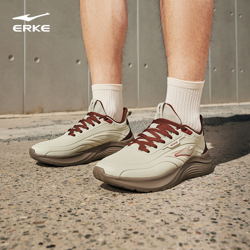 云逐鸿星尔克跑步鞋秋季新款运动鞋皮面跑鞋防水男鞋软底减震鞋子