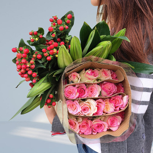 鲜花百合鲜花云南基地直发向日葵花束玫瑰鲜切插花 - 图0