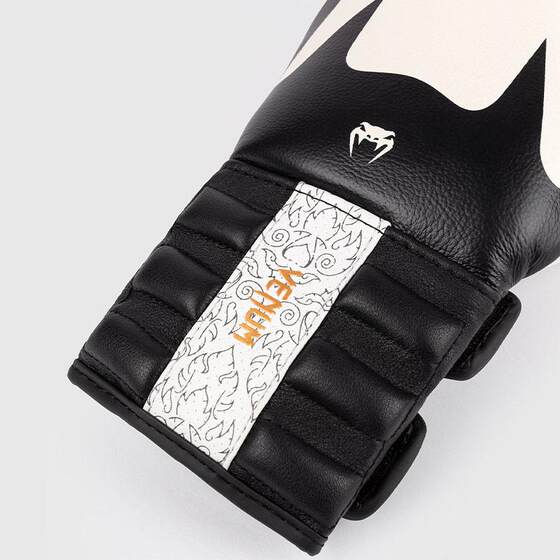 VENUM Venom Giant 3.0 Boxing Gloves