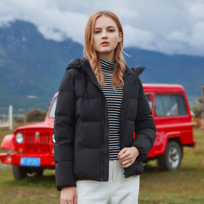 坦博尔2021年新款短款连帽羽绒服 坦博尔羽绒服