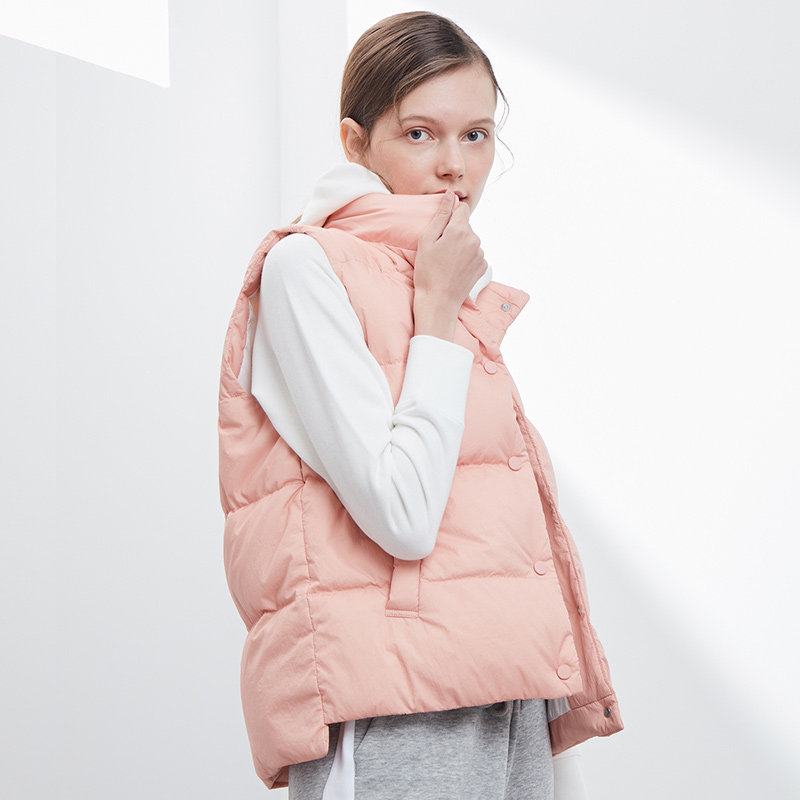 坦博尔2020年新款女反季羽绒羽绒服 坦博尔羽绒服