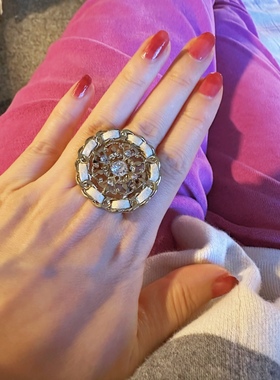 镶钻配皮太阳花造型家徽感活口戒指【满百包邮/饰品独家孤品】