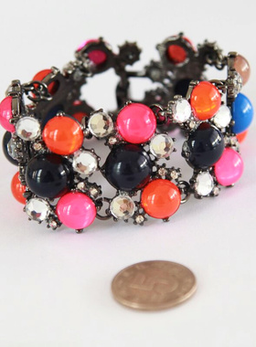 鲜艳欧美风独家手链满100包邮