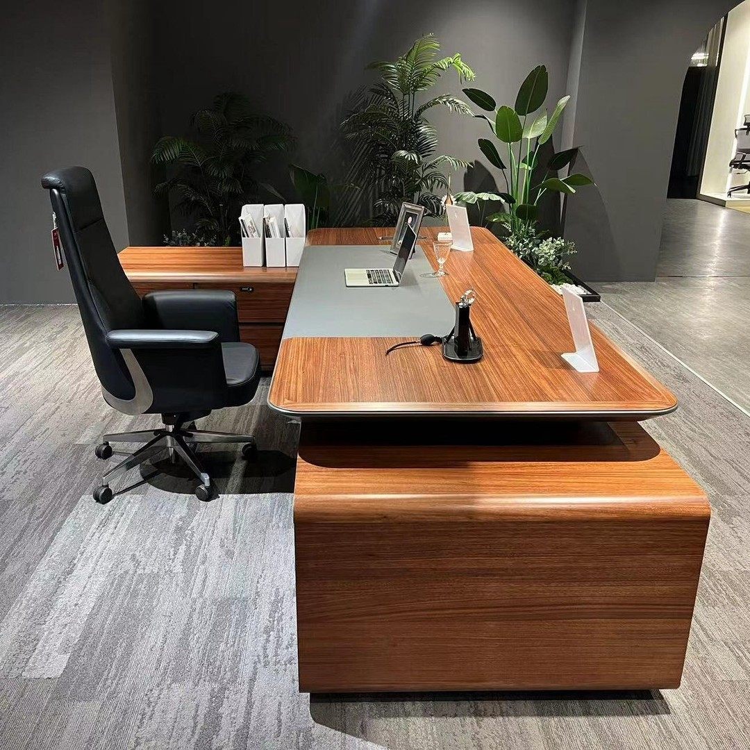 新中式北美黑胡桃木大班台简约实木老板桌高端轻奢办公室家具定制 - 图2