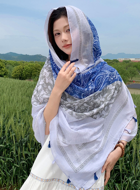 蓝白色民族风盘扣披肩女夏薄款防晒外搭沙漠旅游拍照沙滩斗篷丝巾