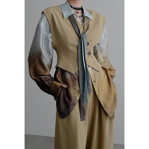 无以幻象 x 陈太太CHENTAITAI 阔肩马甲 - 图1