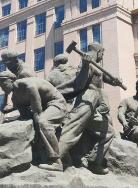 工农联盟武装部队军人玻璃钢户外