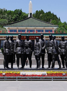 渡江战役前委粟裕邓小平雕塑