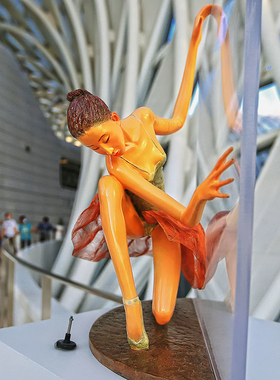 拉小提琴音乐人物铸铜雕塑户外