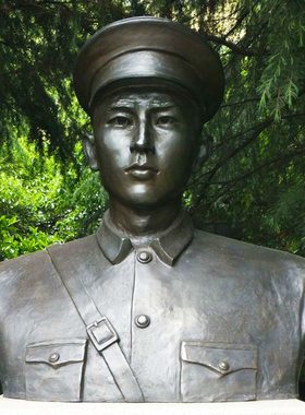 蔡春熙工农红军指挥员名人物胸像铸铜公园主题景观小品玻璃钢雕塑