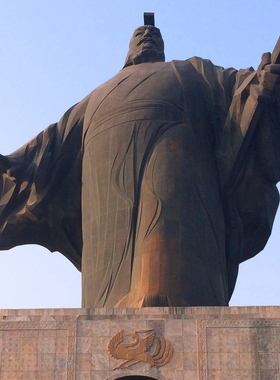 西汉高祖刘邦大型广场人物雕像古代历史名人公园户外玻璃钢雕塑