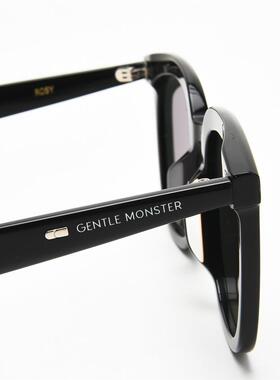 Gentle Monster ROSY墨镜太阳眼镜6217 136黑色方形框架深灰镜片