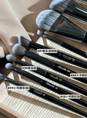 各种化妆刷工具刷合集