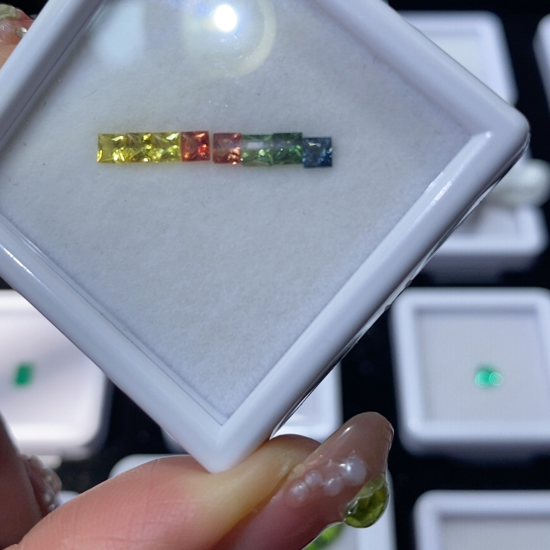 天然老烧彩色蓝宝石一盒8粒特价,淘宝优惠券,粉丝福利购,淘宝优惠卷