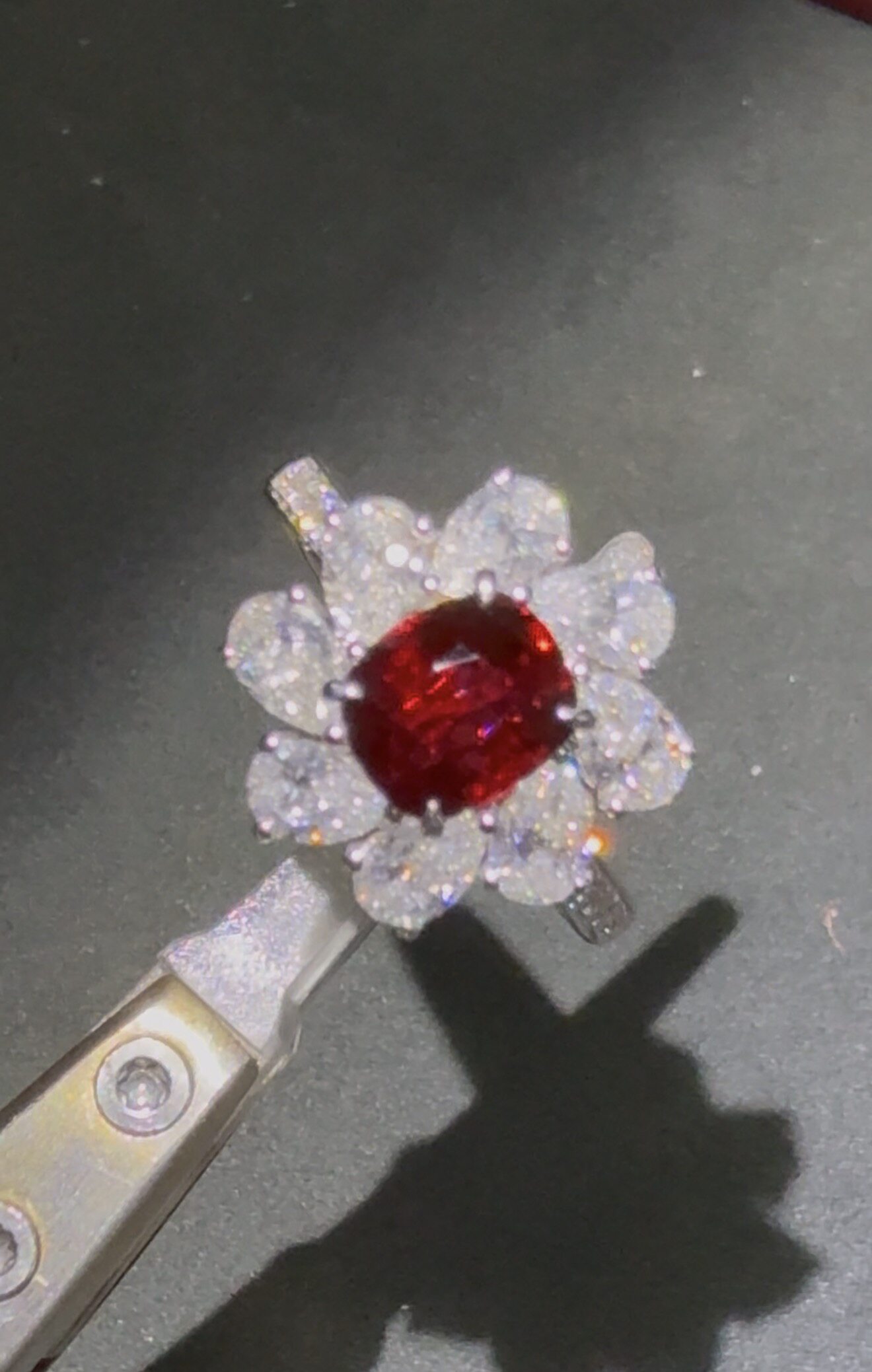 Natural unburned pigeon blood red pure and flawless ruby 2.02 carat 18K white gold real diamond ring beautiful