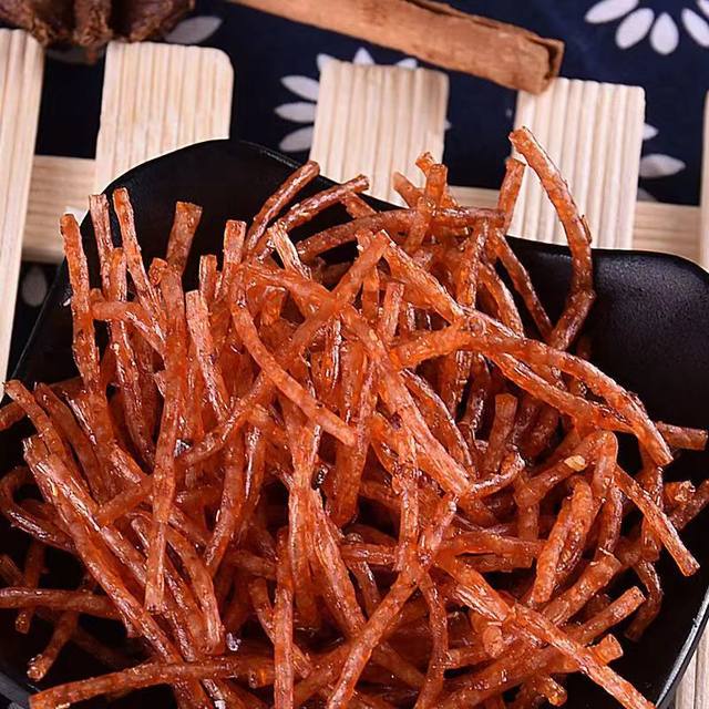 Shredded shiitake mushrooms 20g*30 bags spicy strips spicy slices nostalgic vegetarian meat