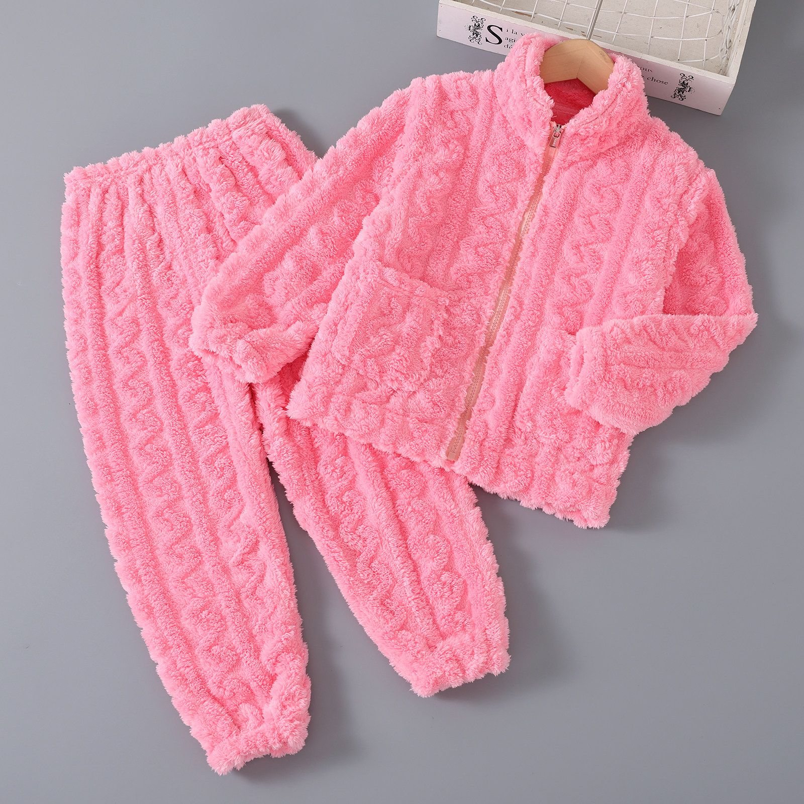 秋冬季儿童珊瑚绒睡衣男童加厚冬款法兰绒男孩家居服女童宝宝套装,淘宝优惠券,粉丝福利购,淘宝优惠卷