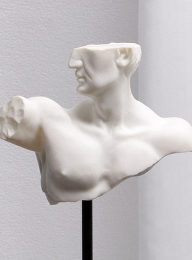 简约艺术半身断臂人物桌面摆件