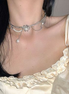 锆石水钻花朵流苏吊坠项圈