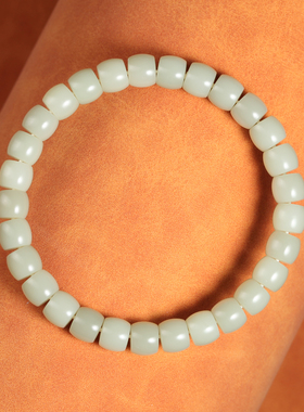 和田玉新疆且末料特细青白玉手链