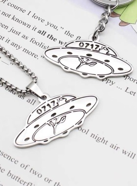 薛之谦演唱会应援物小飞船项链天外来物高级胸针摆摊粉丝定制周边