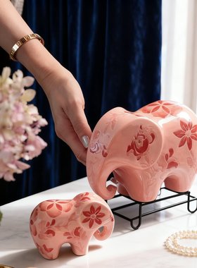 大象轻奢手绘母子象平安陶瓷摆件