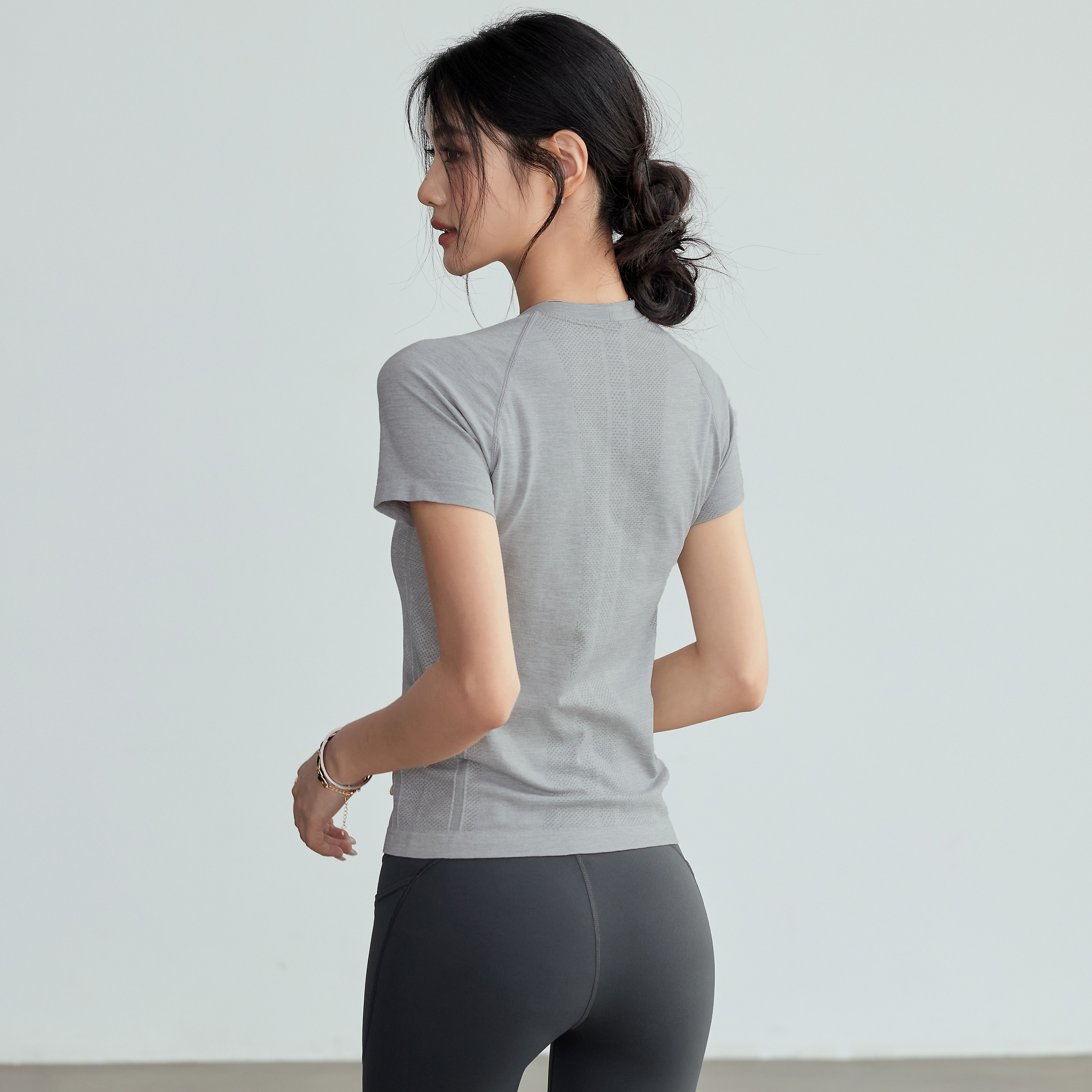 岚纹瑜伽服女T恤网孔透气排汗修身运动短袖夏季跑步训练健身上衣,淘宝优惠券,粉丝福利购,淘宝优惠卷