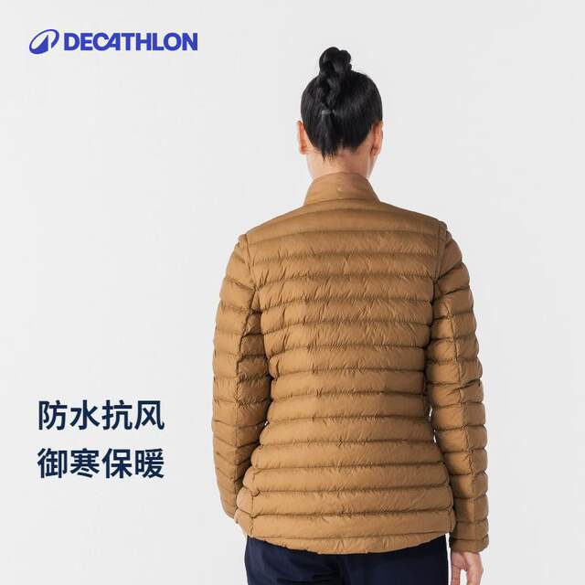 ເສື້ອກັນນ້ຳອຸ່ນຂອງແມ່ຍິງ Decathlon zipper