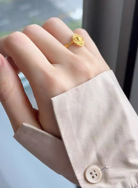 流金岁月鸽子蛋转运珠戒指女时尚