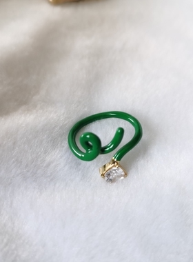 青岛外贸饰品指环简洁气质高档珐琅彩滴釉黄铜镀真金方形锆石戒指