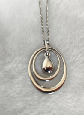 首饰品潮流时尚百搭简约大气多层椭圆水滴形项坠质感锁骨链项链