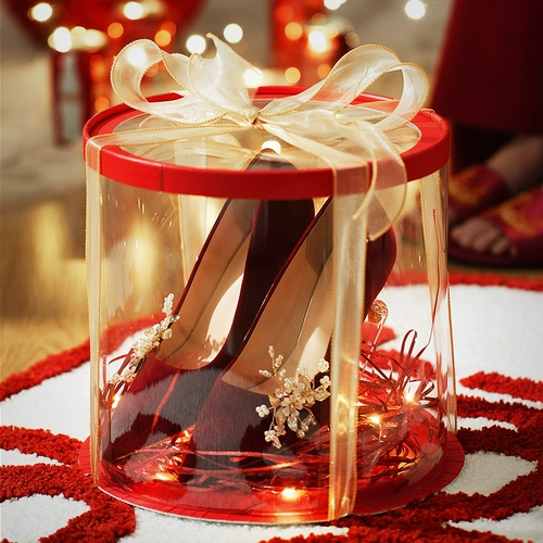 Свадебные туфли, коробка, колечки, игровой реквизит