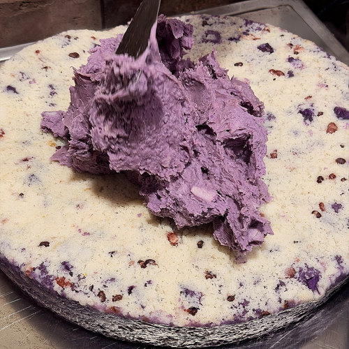 沈阳亚明市场代购山东丁香芋泥紫薯大黄米红枣糯叽叽年糕真空包装 - 图2