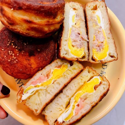 沈阳大东副食代购排队的鸡蛋火腿堡鸡蛋肉香酥蛋堡4个装加热即食 - 图0