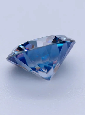 莫桑钻一克拉八心八箭圆形变蓝VVS级火彩求婚钻石平替裸石有证书