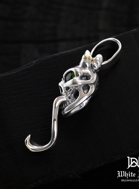 BWL宝石眼吐舌恶魔角骷髅