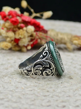 复古风男士戒指做旧绿宝石星芒工艺指环小众设计潮男配饰