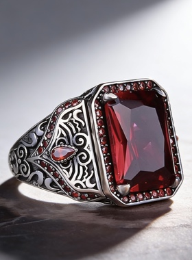 欧美复古名族风纹理镶嵌红绿锆石戒指男红宝石指环
