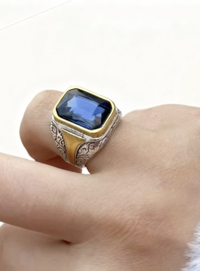 欧美经典复古双色男士戒指大气蓝宝石镶嵌商务休闲百搭款戒指