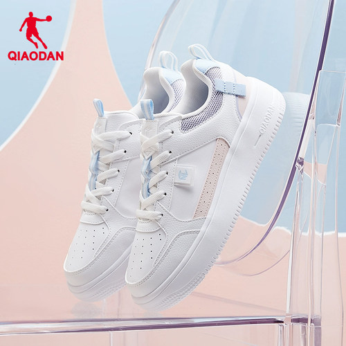 乔丹板鞋2025冬季新款小白鞋休闲鞋情侣撞色运动鞋男皮面增高女鞋 - 图0