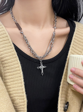 钛钢双层拼接十字架项链女秋冬高级感潮酷长款毛衣链ins嘻哈配饰