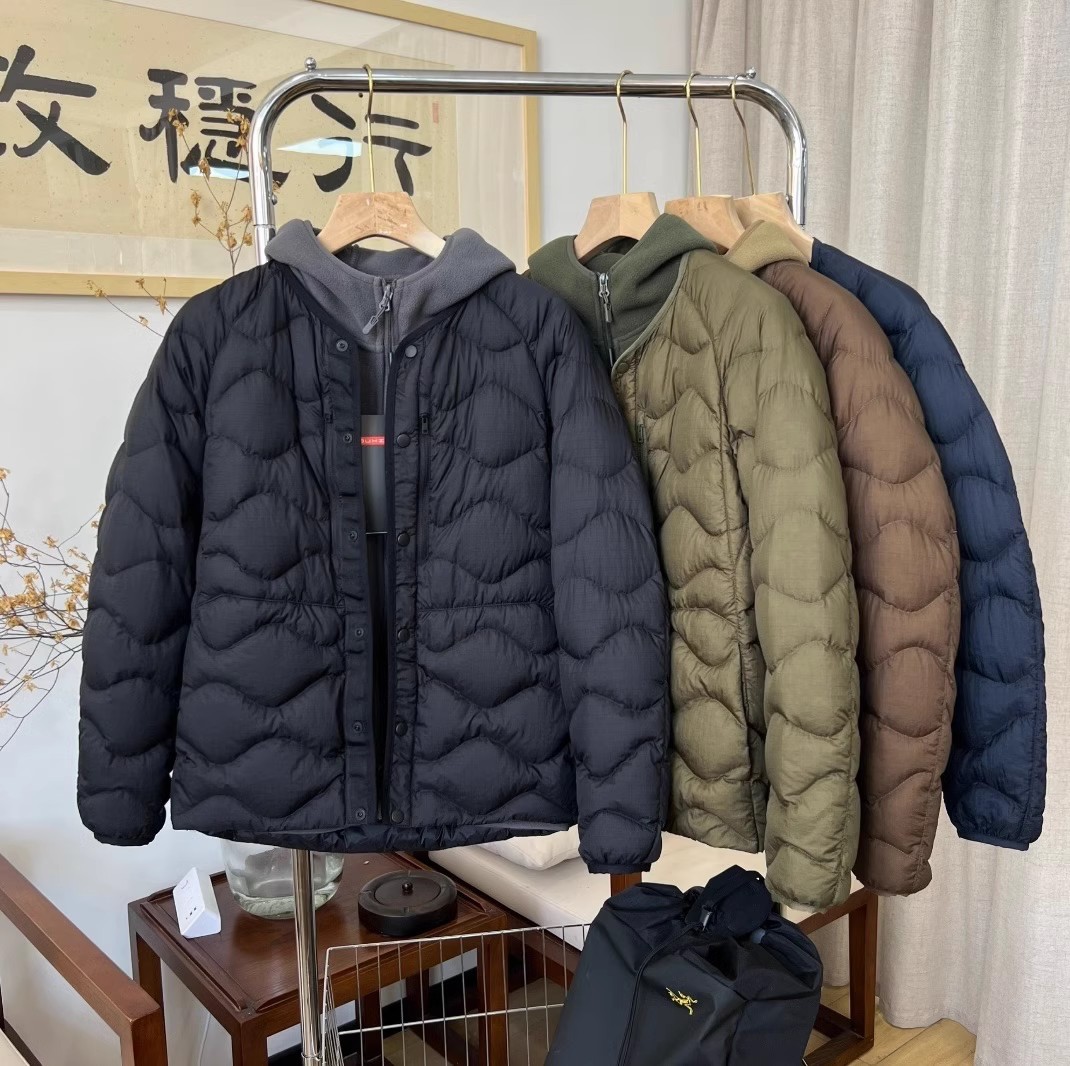 日单冬季男女同款轻型羽绒服保暖茄克白山款菱格外套442562 - 图1