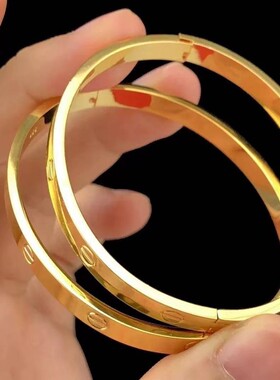 沙金饰品一字手镯女轻奢高级感手饰女款小众设计感仿真金卡扣镯子