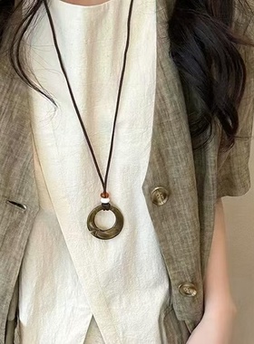 新中式圆环吊坠黑绳长款毛衣链女简约百搭高级感秋冬小众卫衣链